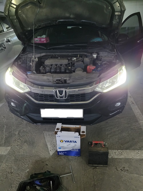 Thay ắc quy Varta 65B24L cho Honda CIty