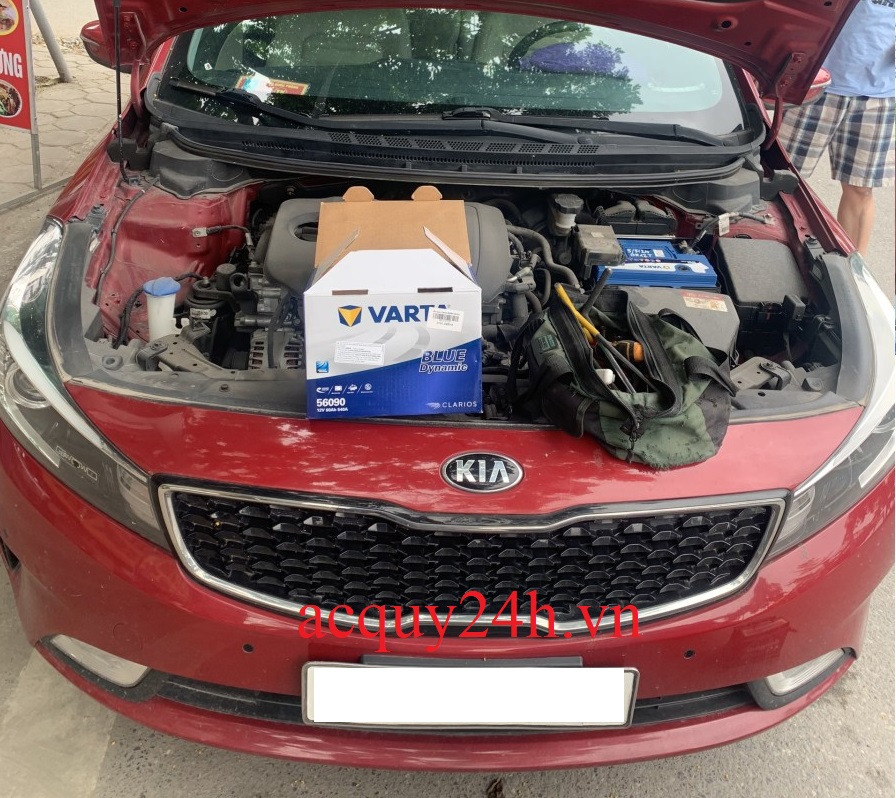 Thay bình ắc quy Varta DIN60 cho Kia Cerato