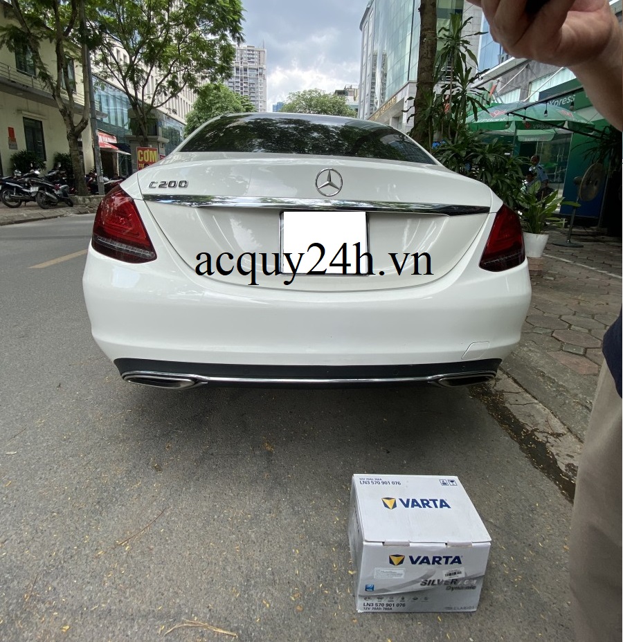 Thay ắc quy Varta AGM 12V 70Ah cho Mercedes C200
