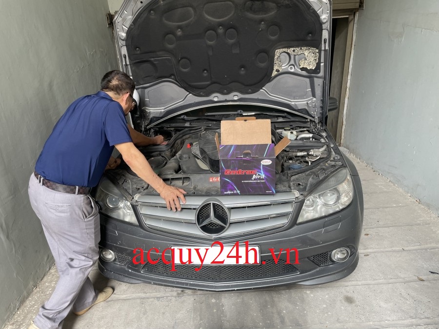 Bình ắc quy Emtrac Plus tốt nhất thay cho Mercedes C200
