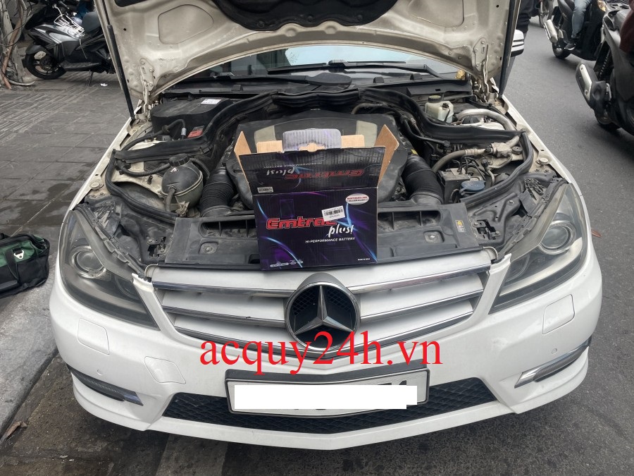 Thay bình ắc quy Emtrac DIN74 cho Mercedes C300
