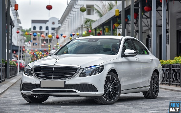 Ắc quy Mercedes C200
