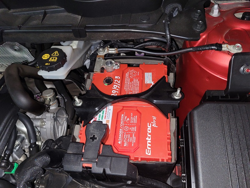 Thay ắc quy Emtrac tốt nhất cho Mazda CX5