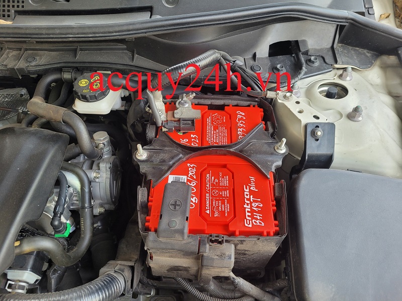 Thay ắc quy Emtrac 90D23L I-Stop cho Mazda 2