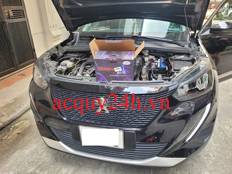Thay ắc quy Emtrac Din74 cho Peugeot 2008