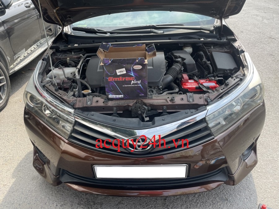 Thay ắc quy Emtrac 55B24LS tốt nhất cho Toyota Altis
