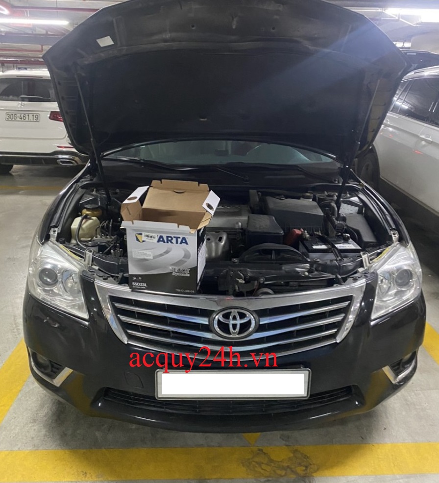 Bình ắc quy Varta thay cho Toyota Camry bảo hành 12 tháng