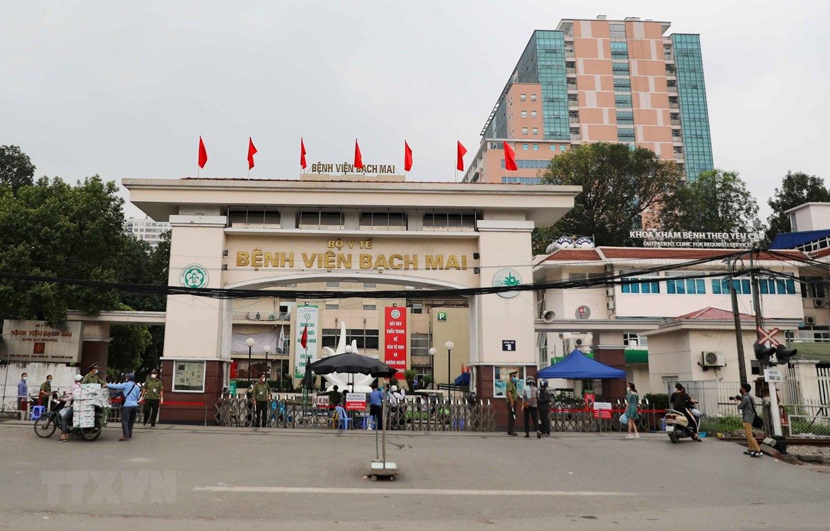 cứu hộ ắc quy, thay bình ắc quy ô tô tại bệnh viện bạch mai