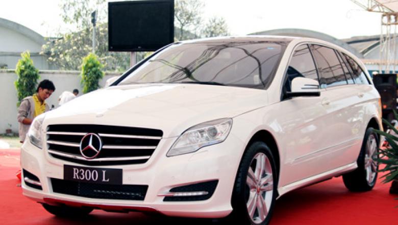 Ắc quy xe Mercedes R300